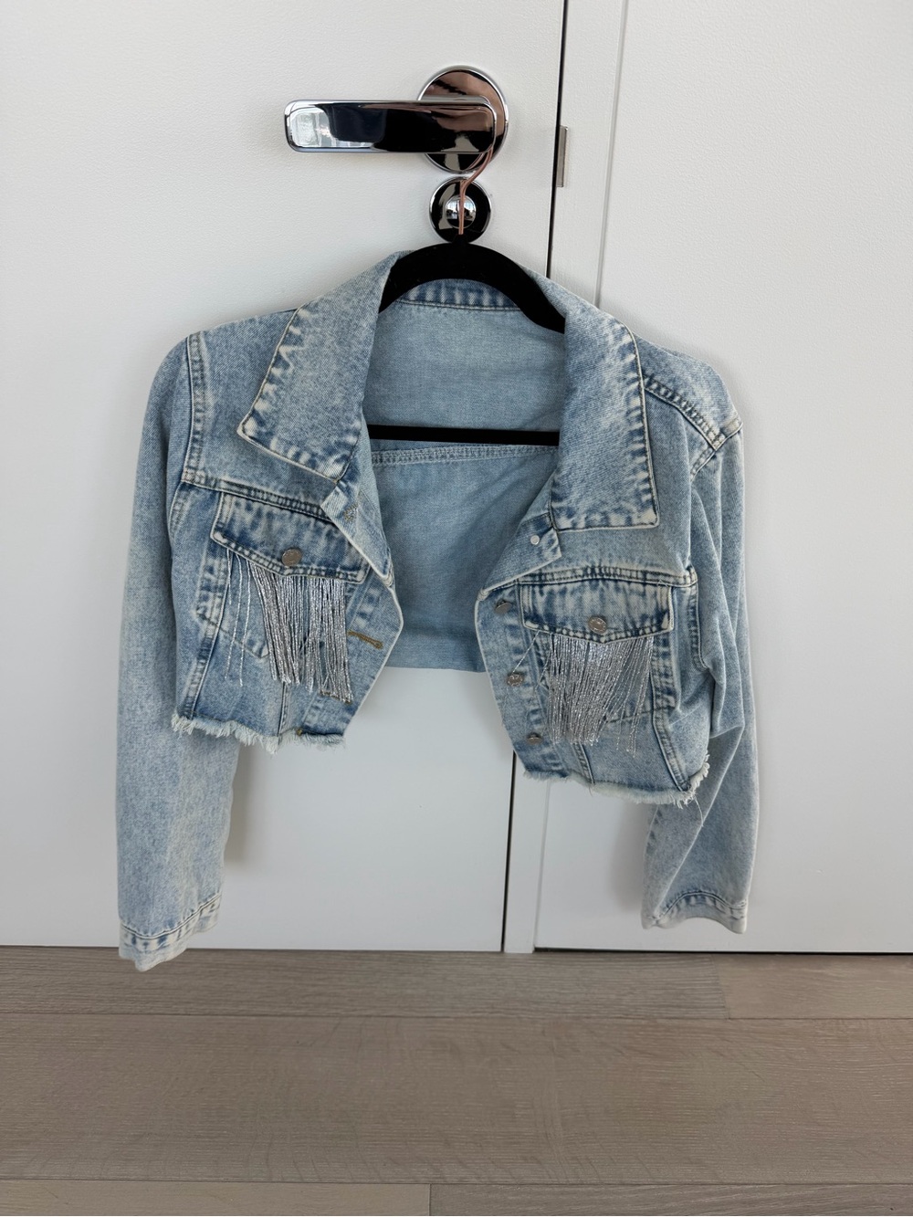 SHEIN Light Blue Cropped Denim Jacket with Fringe